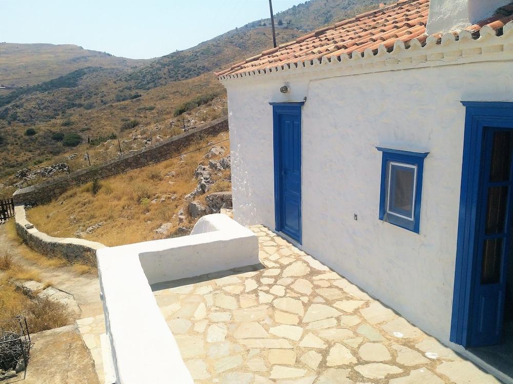 Blue Horizon Villa Hydra  Exterior photo